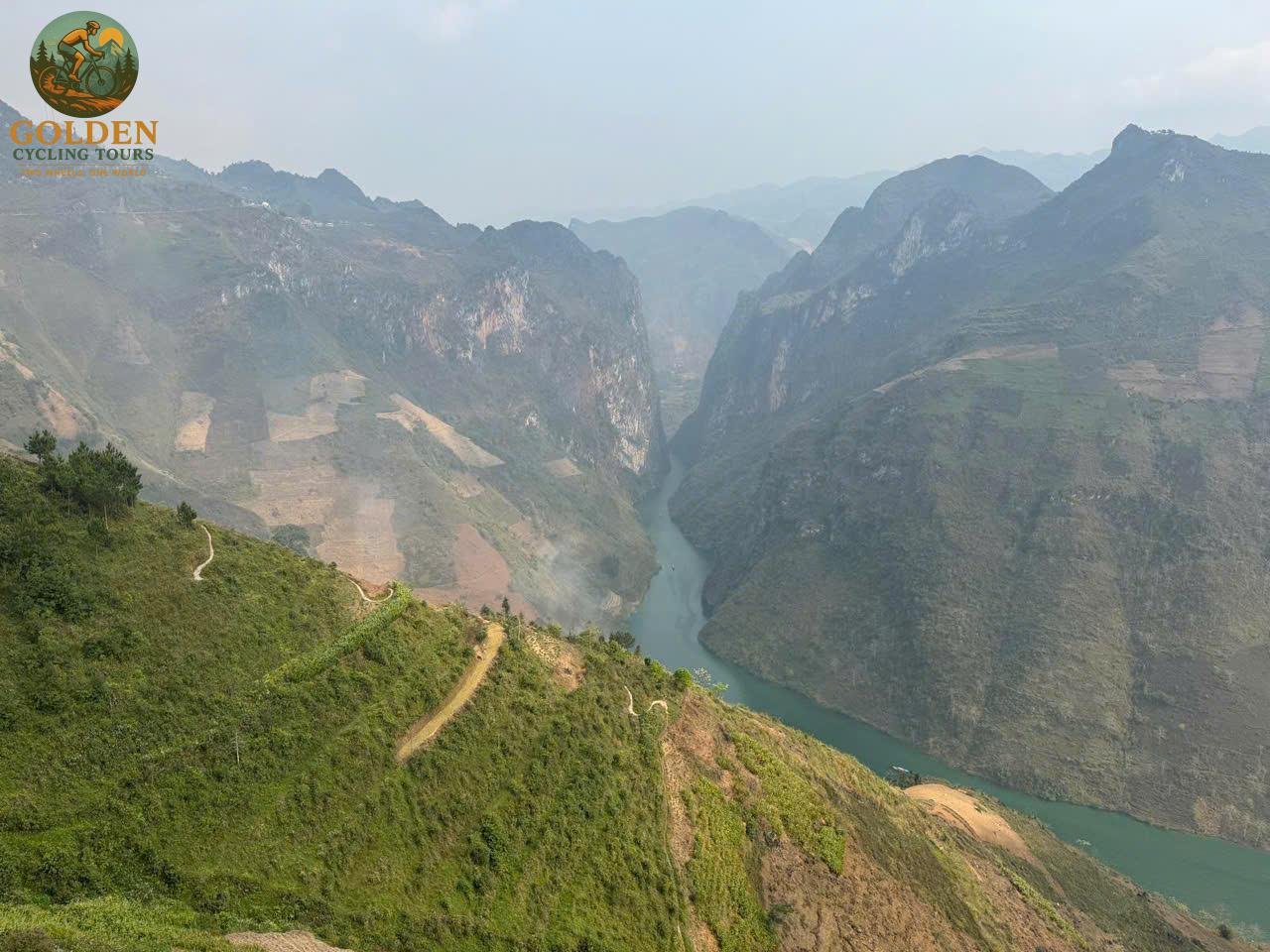 15-Day North Vietnam Cycling Tour: Hanoi, Sa Pa, Ha Giang & Ba Be